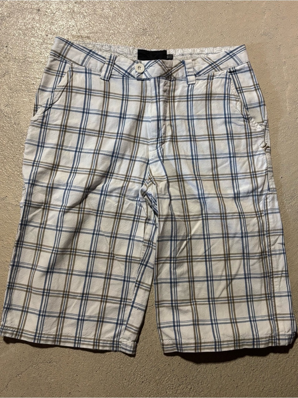 Hurley White Plaid Flat-Front Shorts with Blue & Brown Check